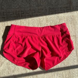 Lululemon Hotty hot shorts!